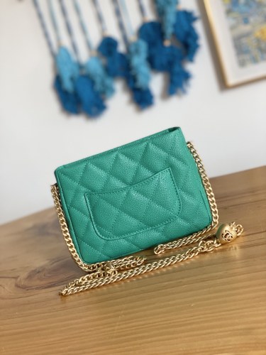 Handbag   Dior  size  16*20*8 cm