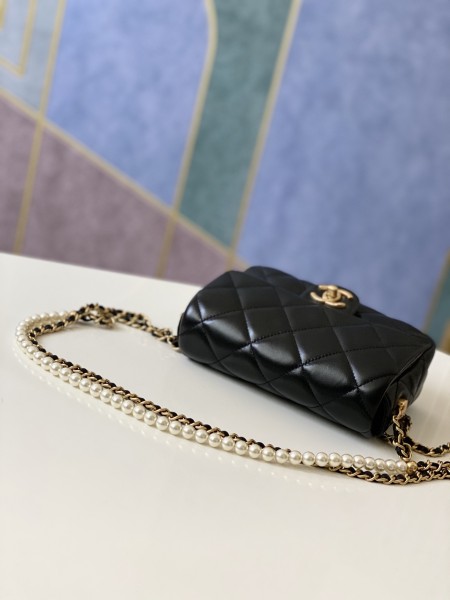 Handbag  Chanel  AS2855  size  19.5 13.5 6 cm