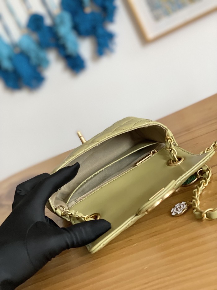  Handbag Chanel  AS3738  size 12.5*16*6 cm