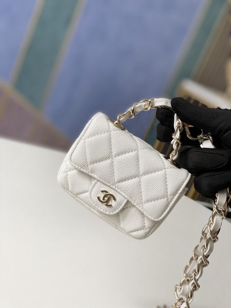 Handbag  Chanel  882138  size  10 7.5 2  cm 