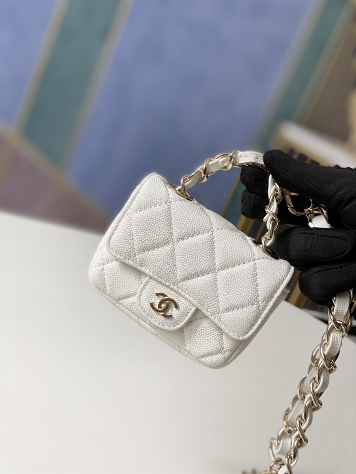 Handbag  Chanel  882138  size  10 7.5 2  cm 