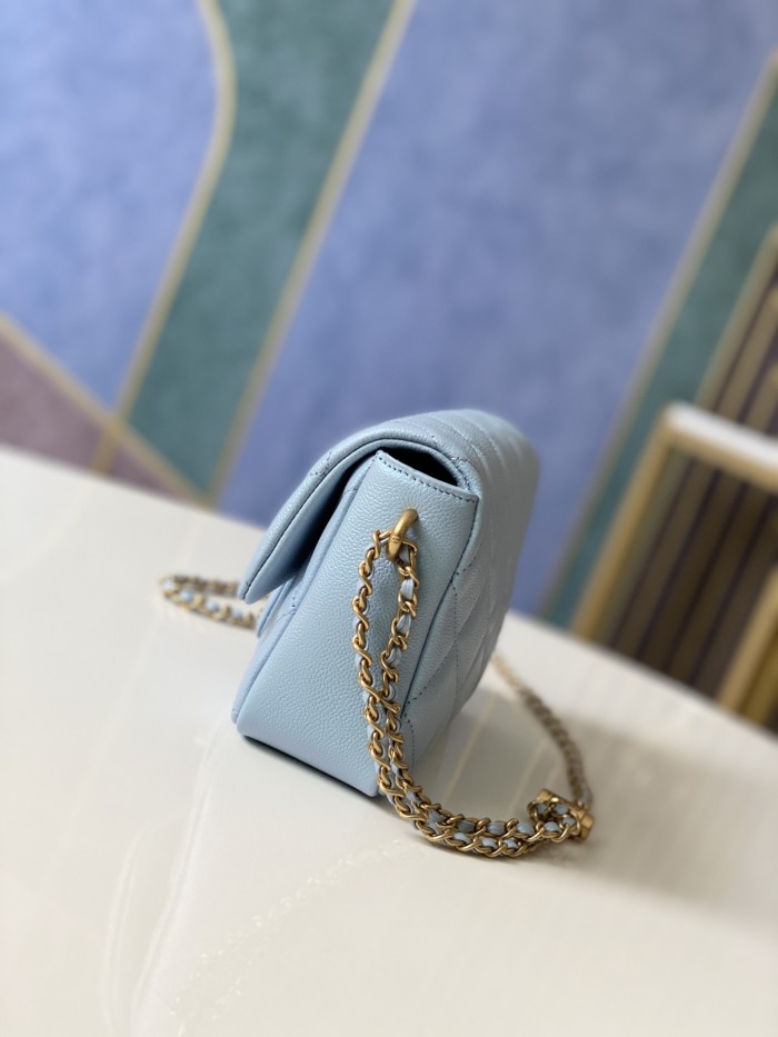 Handbag  Chanel  AS2855  size  19.5 13.5 6 cm