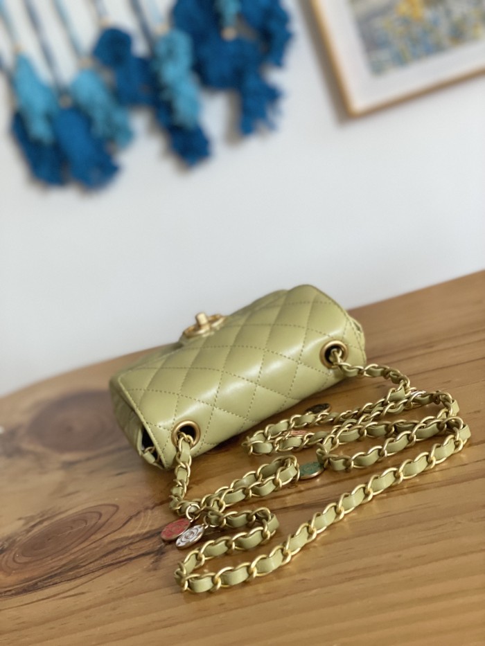  Handbag Chanel  AS3738  size 12.5*16*6 cm