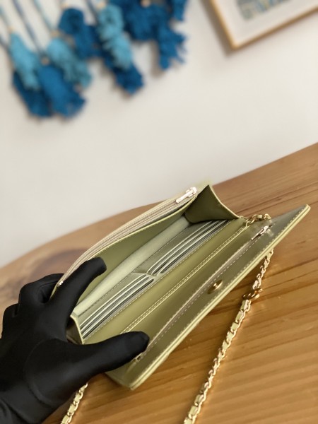  Handbag Chanel 81225 size 19 cm