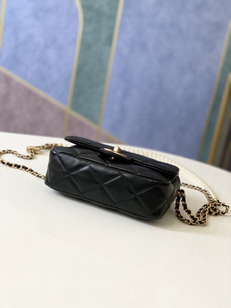 Handbag  Chanel  AS2855  size  19.5 13.5 6 cm