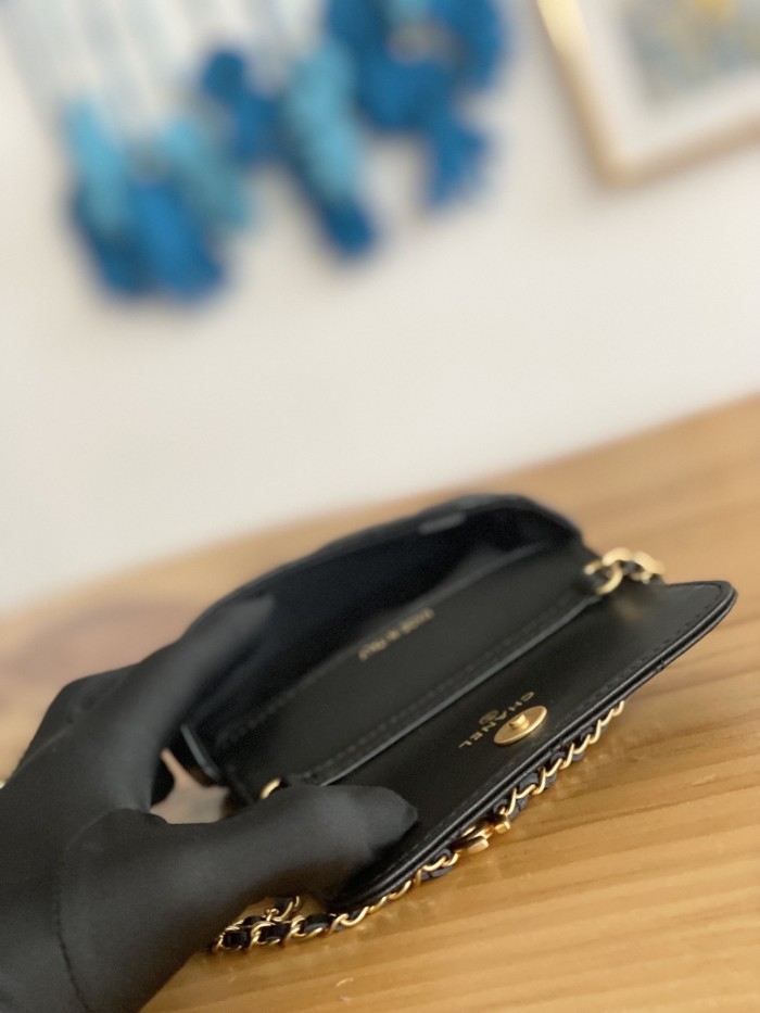 Handbag  Chanel  81228 size  12.5 cm