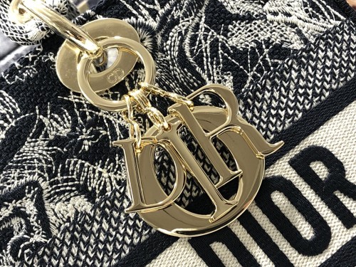  Handbag Dior M0566 size 32 x 25 x 11 cm