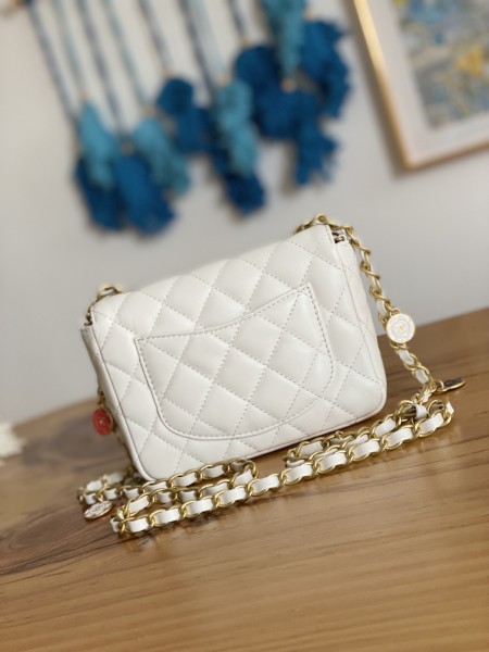  Handbag   Chanel  AS3738  size   12.5*16*6 cm