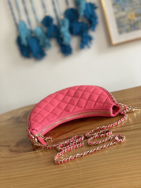  Handbag   Chanel  AS3917  size  15X20X6  cm