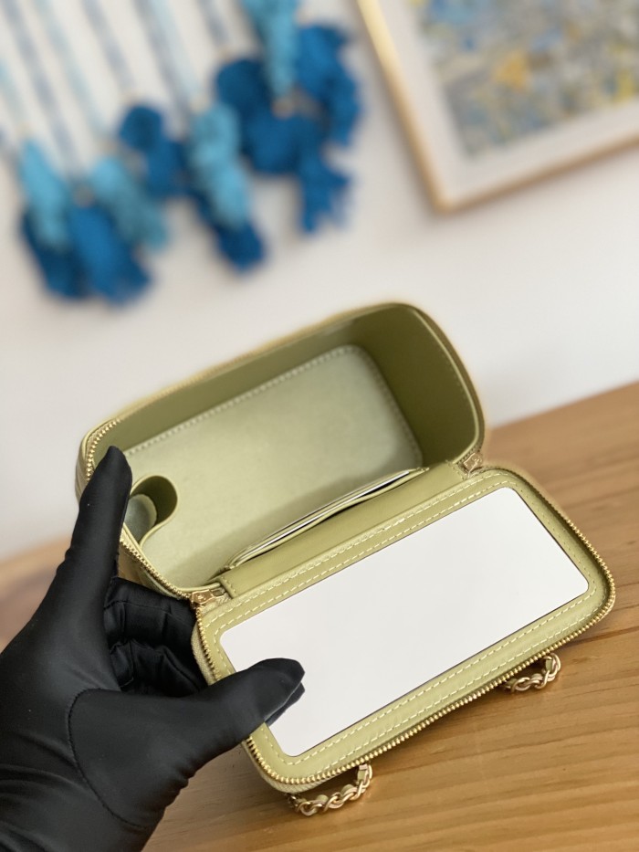  Handbag Chanel 81226 size 16.5 cm