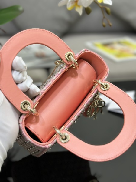  Handbag Dior M0505 size 17 x 15 x 7 cm