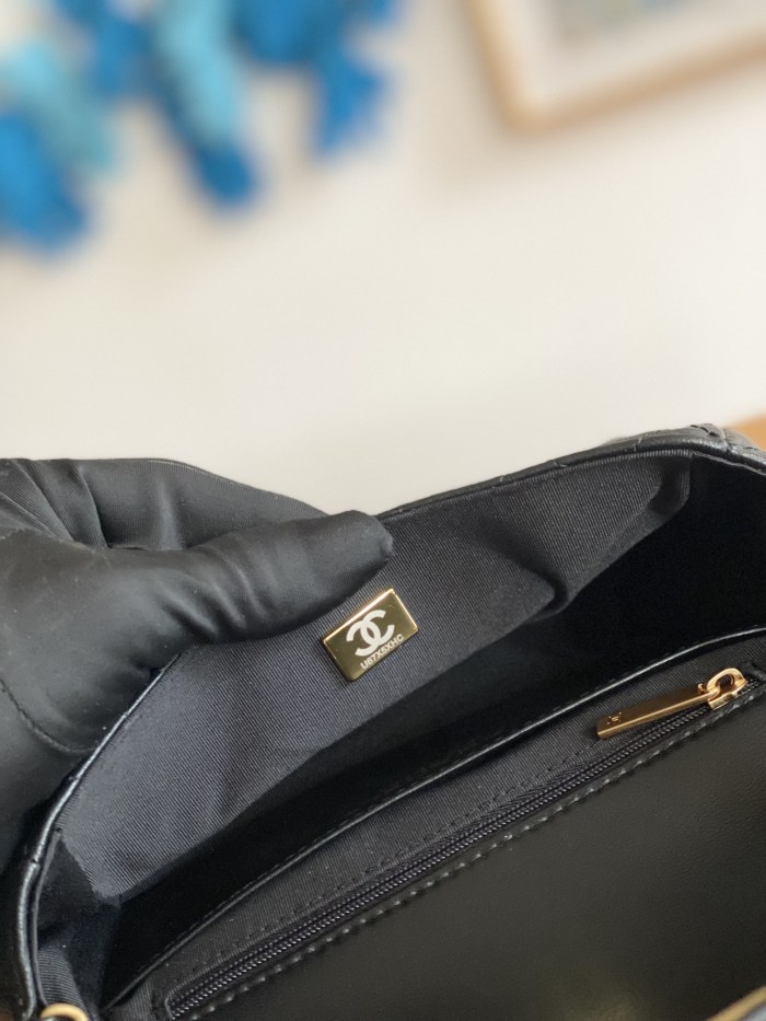  Handbag Chanel AS3737 size 14.5*19*6.5 cm