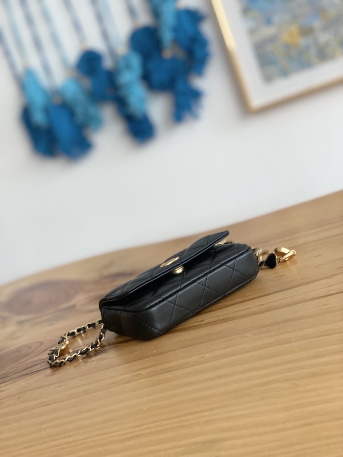 Handbag  Chanel  81228 size  12.5 cm