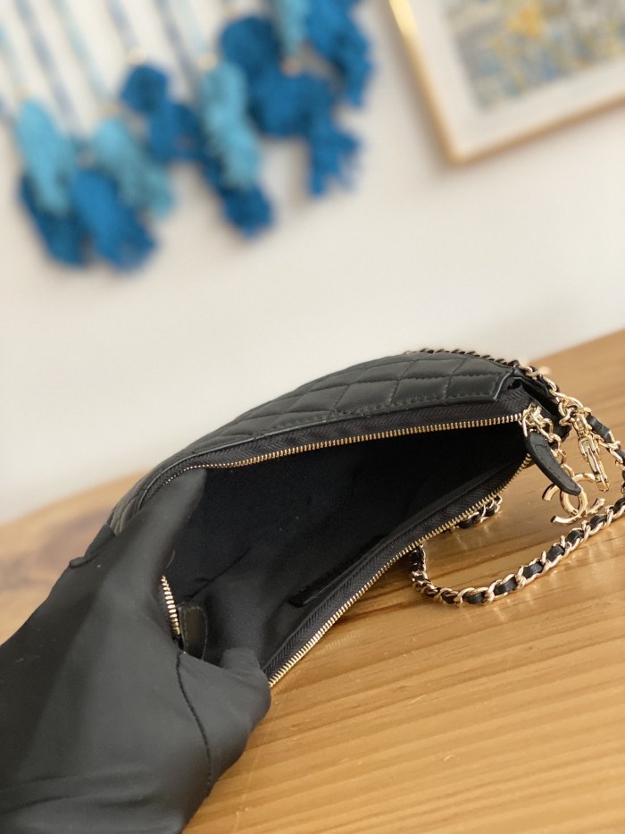  Handbag   Chanel  AS3917  size  15X20X6 cm