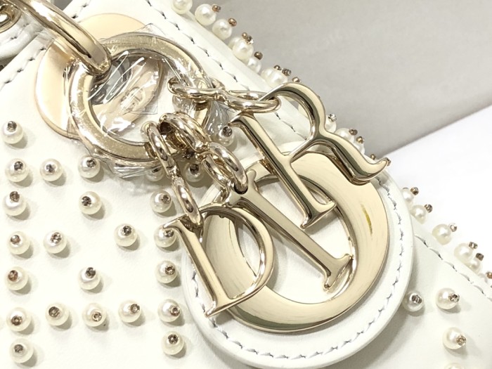 Handbag  Dior S0856  size 12 x 10.2 x 5 cm