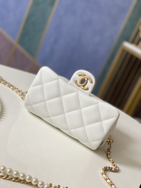 Handbag  Chanel  AS2855  size  19.5 13.5 6 cm