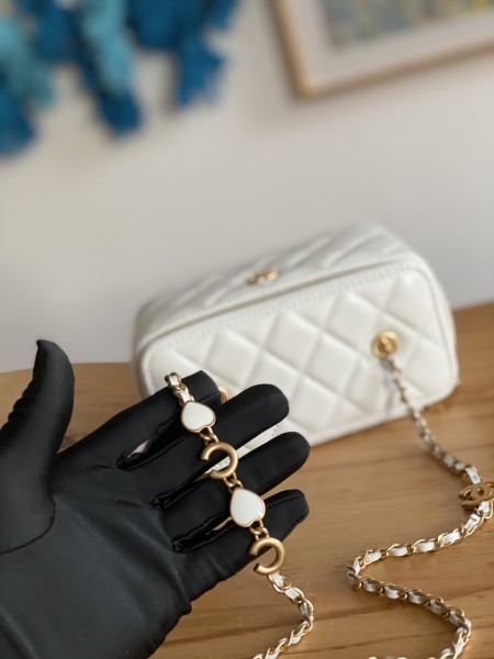  Handbag Chanel 81226 size 16.5 cm