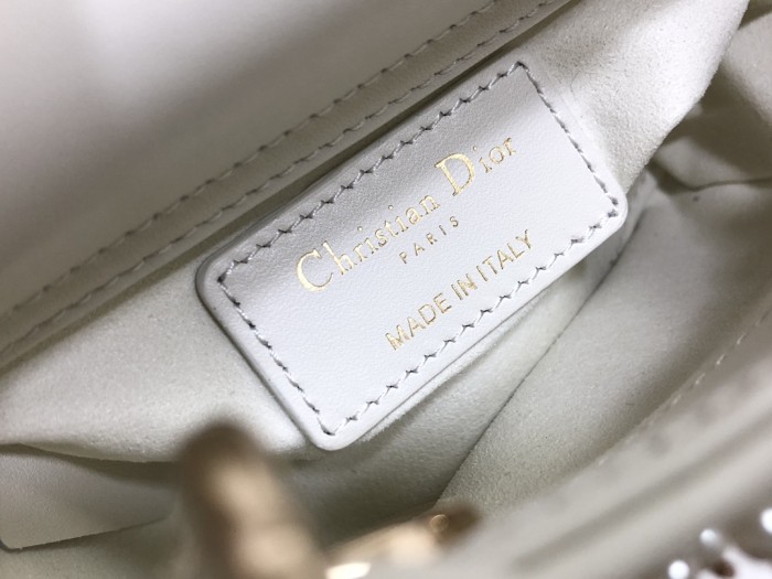 Handbag  Dior S0856  size 12 x 10.2 x 5 cm