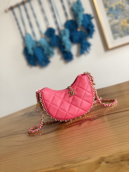  Handbag  Chanel  AP3232  size  9.5-10.5-5  cm