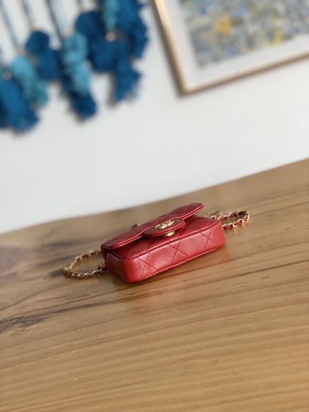 Handbag   Chanel  81227  size  11  cm