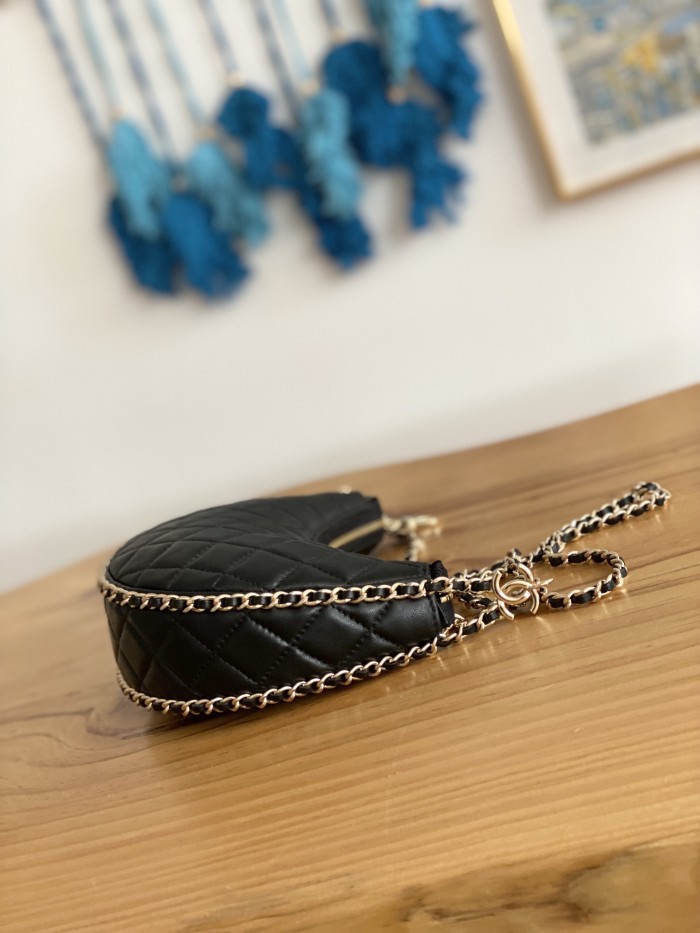  Handbag   Chanel  AS3917  size  15X20X6 cm