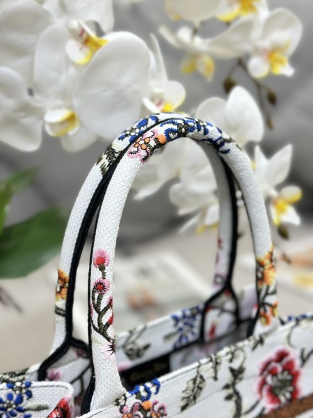  Handbag Dior M1286 size 26.5 x 21 x 14 cm