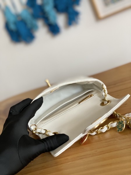  Handbag   Chanel  AS3738  size   12.5*16*6 cm