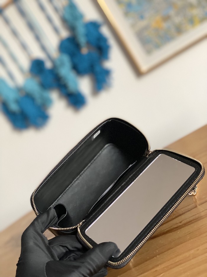 Handbag  Chanel  81211  size  9.5 17 8 cm