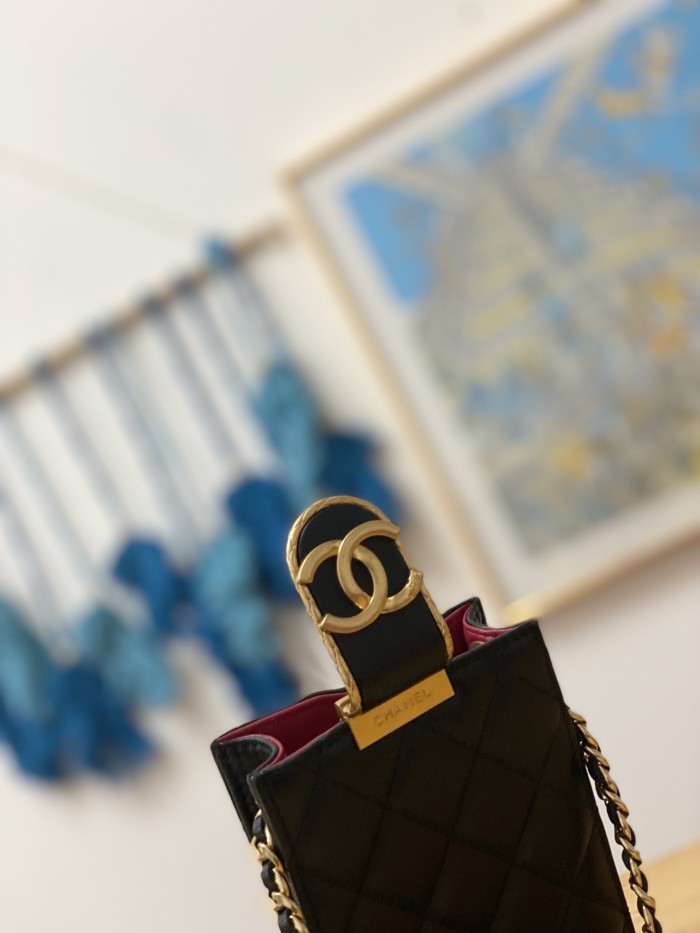 Handbag  Chanel   2981 size  18*3*10  cm