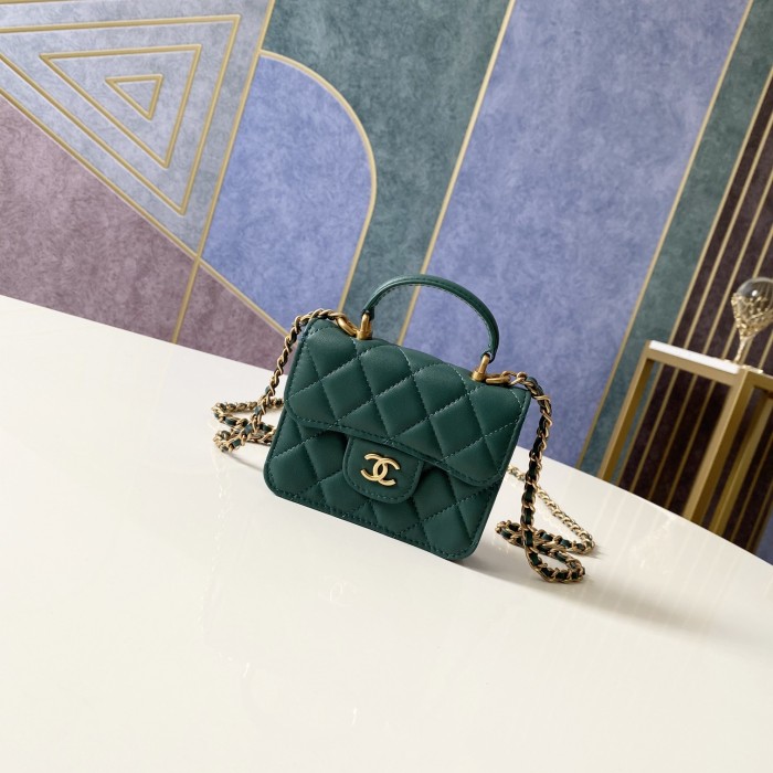  Handbag Chanel 81112 size 12 9.5 3 cm