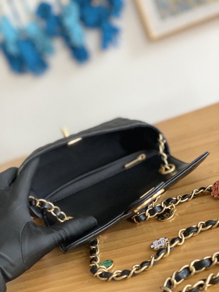  Handbag Chanel AS3737 size 14.5*19*6.5 cm