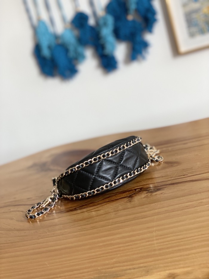  Handbag   Chanel  AP3232  size  9.5-10.5-5 cm