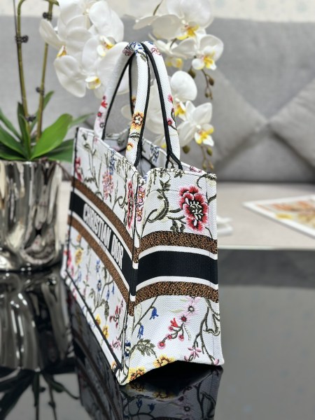  Handbag Dior M1286 size 36 x 27.5 x 16.5 cm