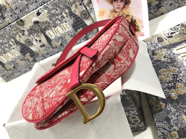 Handbag  Dior M0446 size 25.5 x 20 x 6.5 cm