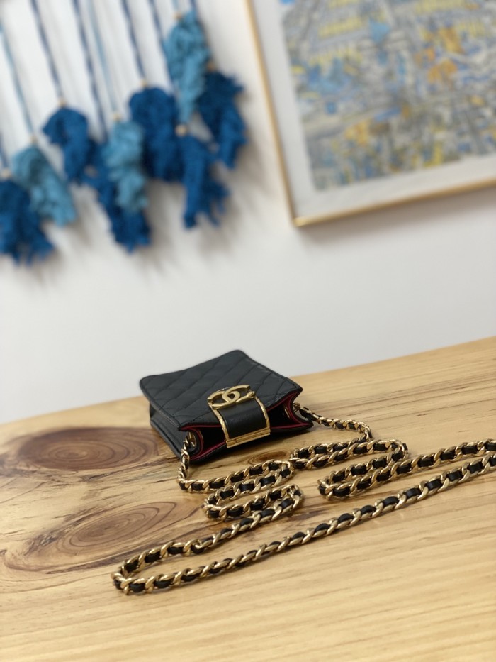 Handbag  Chanel   2981 size  18*3*10  cm