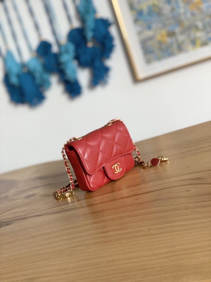 Handbag   Chanel  81227  size  11  cm