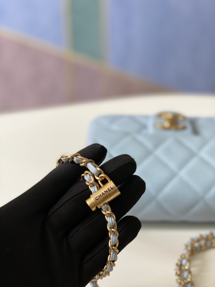 Handbag  Chanel  AS2855  size  19.5 13.5 6 cm