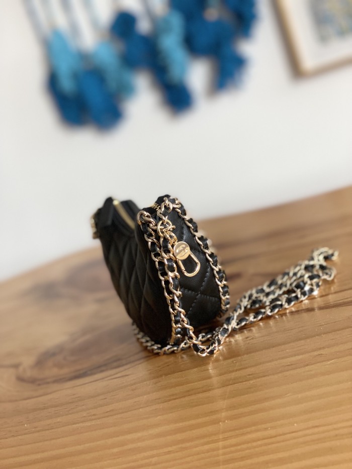  Handbag   Chanel  AP3232  size  9.5-10.5-5 cm