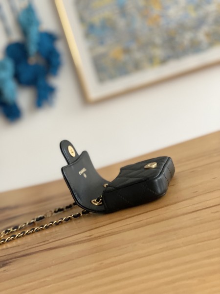 Handbag  Chanel  81227  size  11 cm