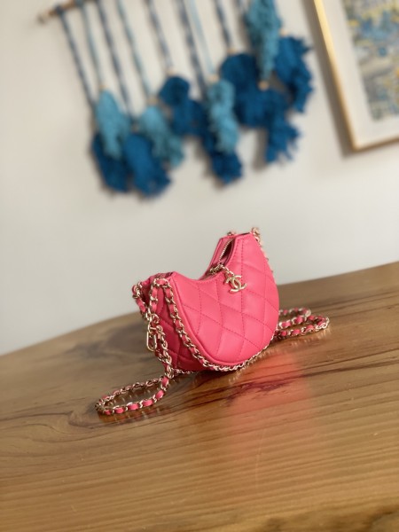  Handbag  Chanel  AP3232  size  9.5-10.5-5  cm