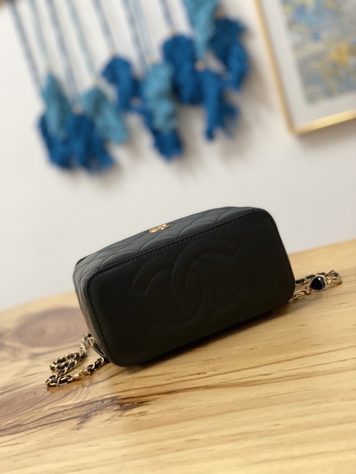  Handbag Chanel 81226 size 16.5 cm