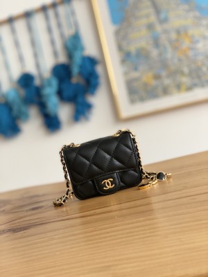 Handbag  Chanel  81227  size  11 cm