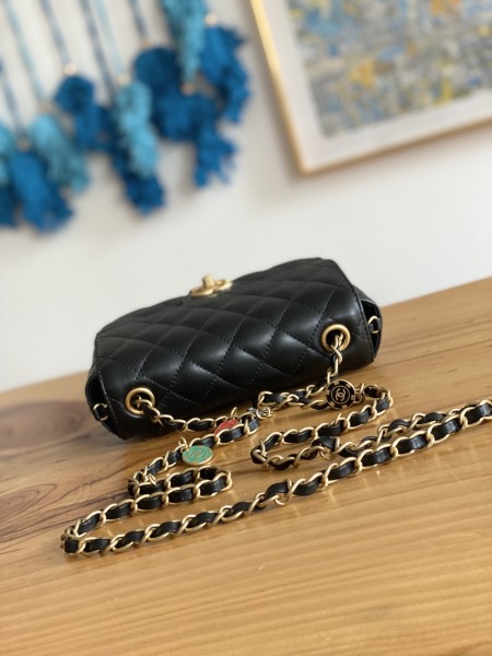  Handbag Chanel AS3737 size 14.5*19*6.5 cm