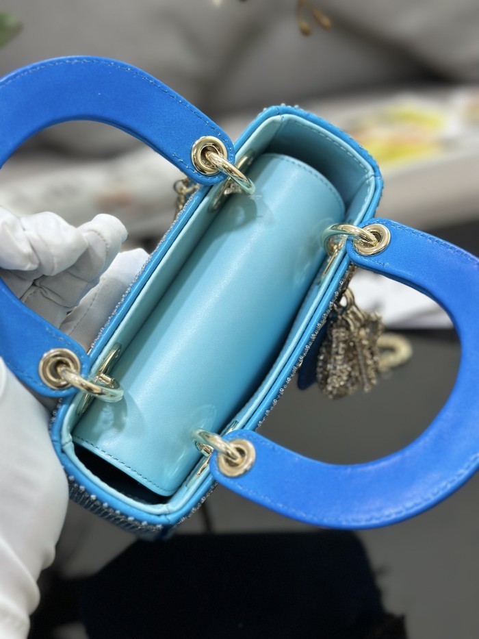  Handbag Dior M0505 size 17×15×7 cm