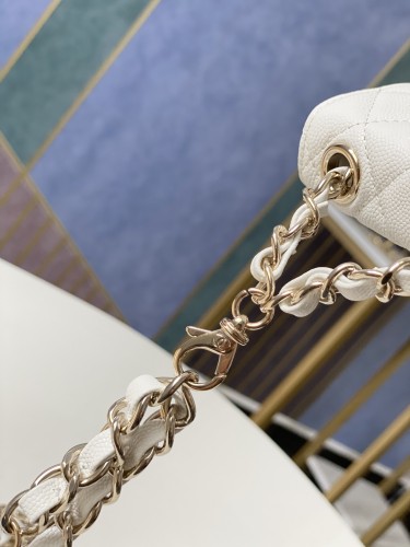 Handbag  Chanel  882138  size  10 7.5 2  cm 