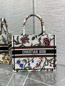 Handbag  Dior  size 26*8*22 cm