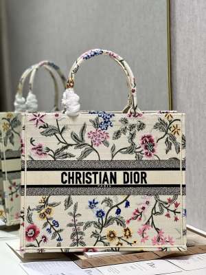 Handbag  Dior 1286 size 42×35×18.5 cm