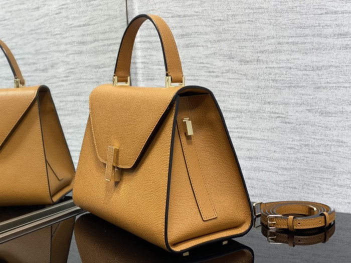 Handbag VALEXTRA size 𝟐𝟔*𝟐𝟎*𝟏𝟐 𝐂𝐦