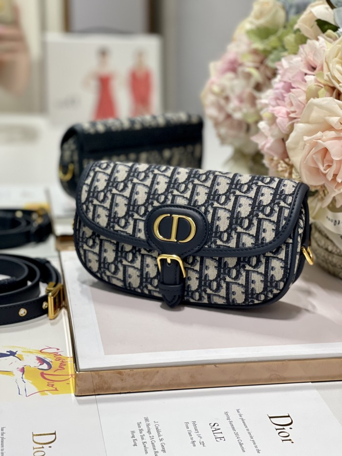 Handbag  Dior 9327 size 21*5*12 cm