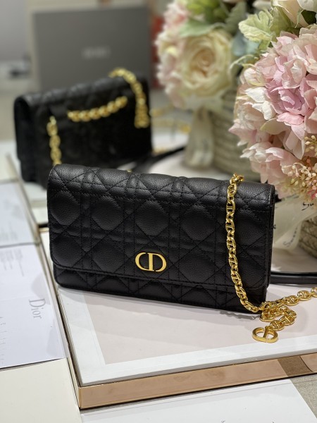 Handbag  Dior 5091 size 20 x 11.5 x 3.5 cm